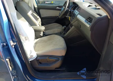 2018 Volkswagen Tiguan 2.0T S z USA, uszkodzony, nr VIN 3VV1B7AX1JM087829